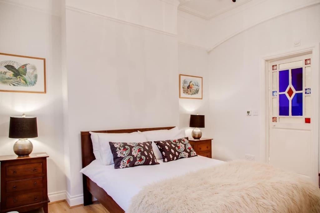 Princes - Large Fully Self Contained Flat, 5 Minutes From The Sea