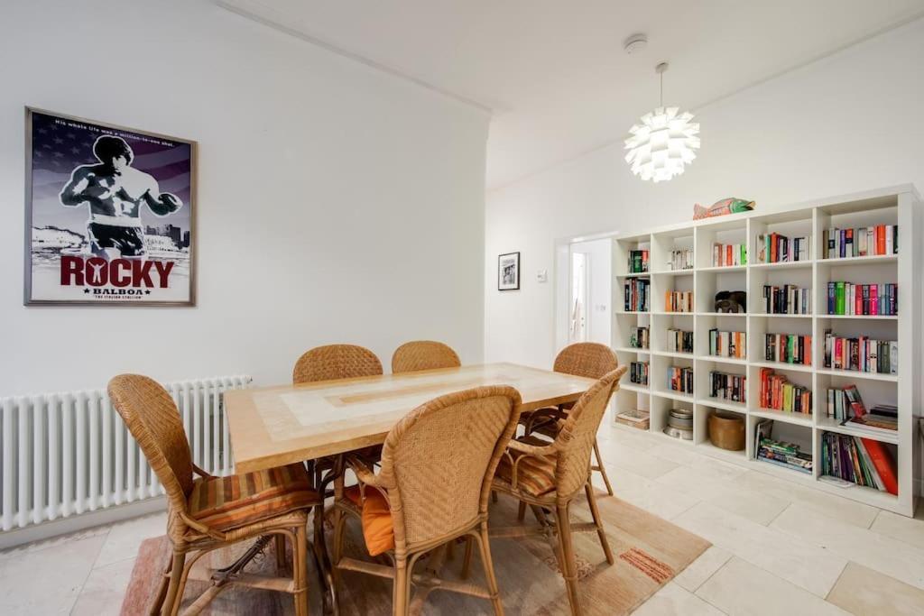 Apartment Princes - Large Fully Self Contained Flat, 5 Minutes From The Sea