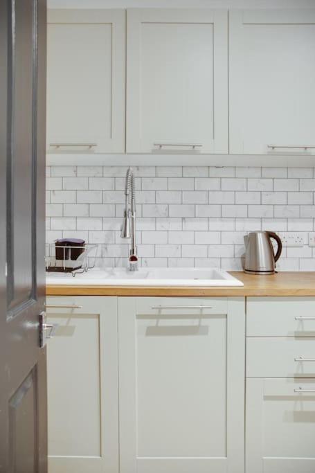 Apartment Princes - Large Fully Self Contained Flat, 5 Minutes From The Sea *