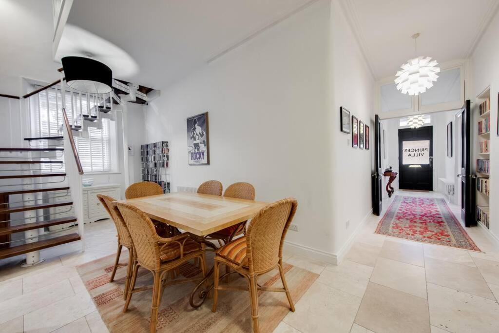 Princes - Large Fully Self Contained Flat, 5 Minutes From The Sea Апартаменты