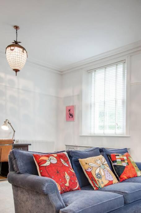 Princes - Large Fully Self Contained Flat, 5 Minutes From The Sea * Гастингс